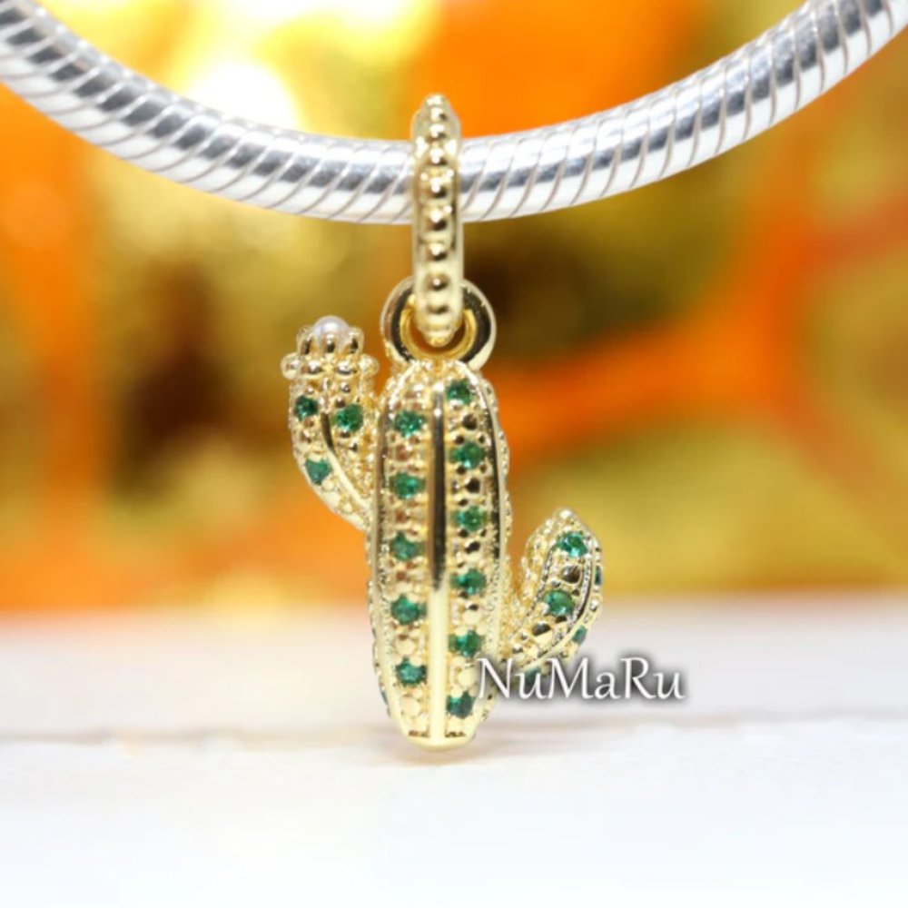 PANDORA Sparkling Desert Cactus Pendant 361687C01